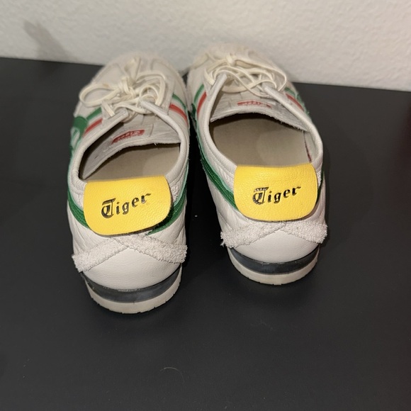 Unisex Onitsuka Tiger Shoe worn - Picture 6 of 11